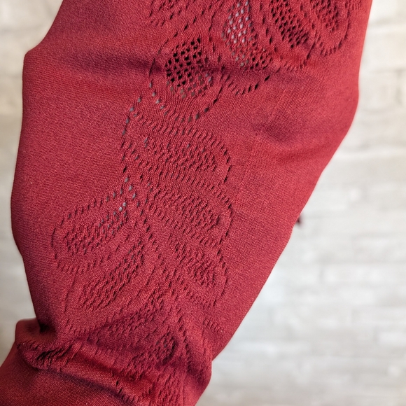 Fabletics SculptKnit Deep Red Legging - Picture 2 of 4